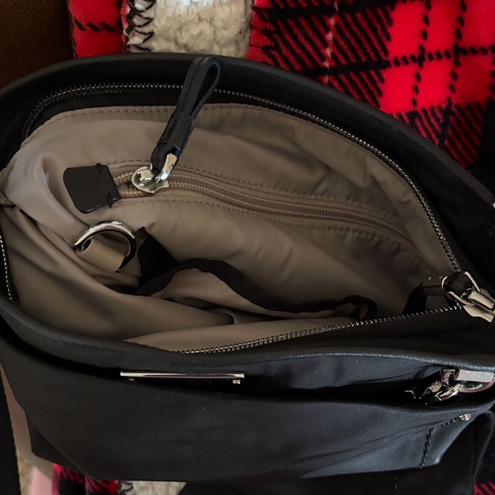 TUMI Black Messenger Bag for Women - Picture 6 of 10